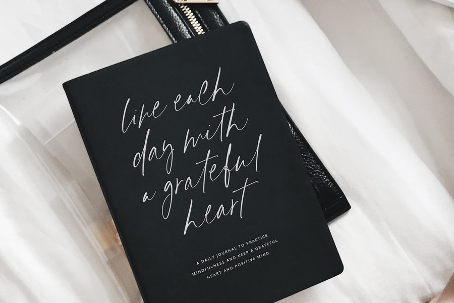Indie Beauty Chic Handlettered Font